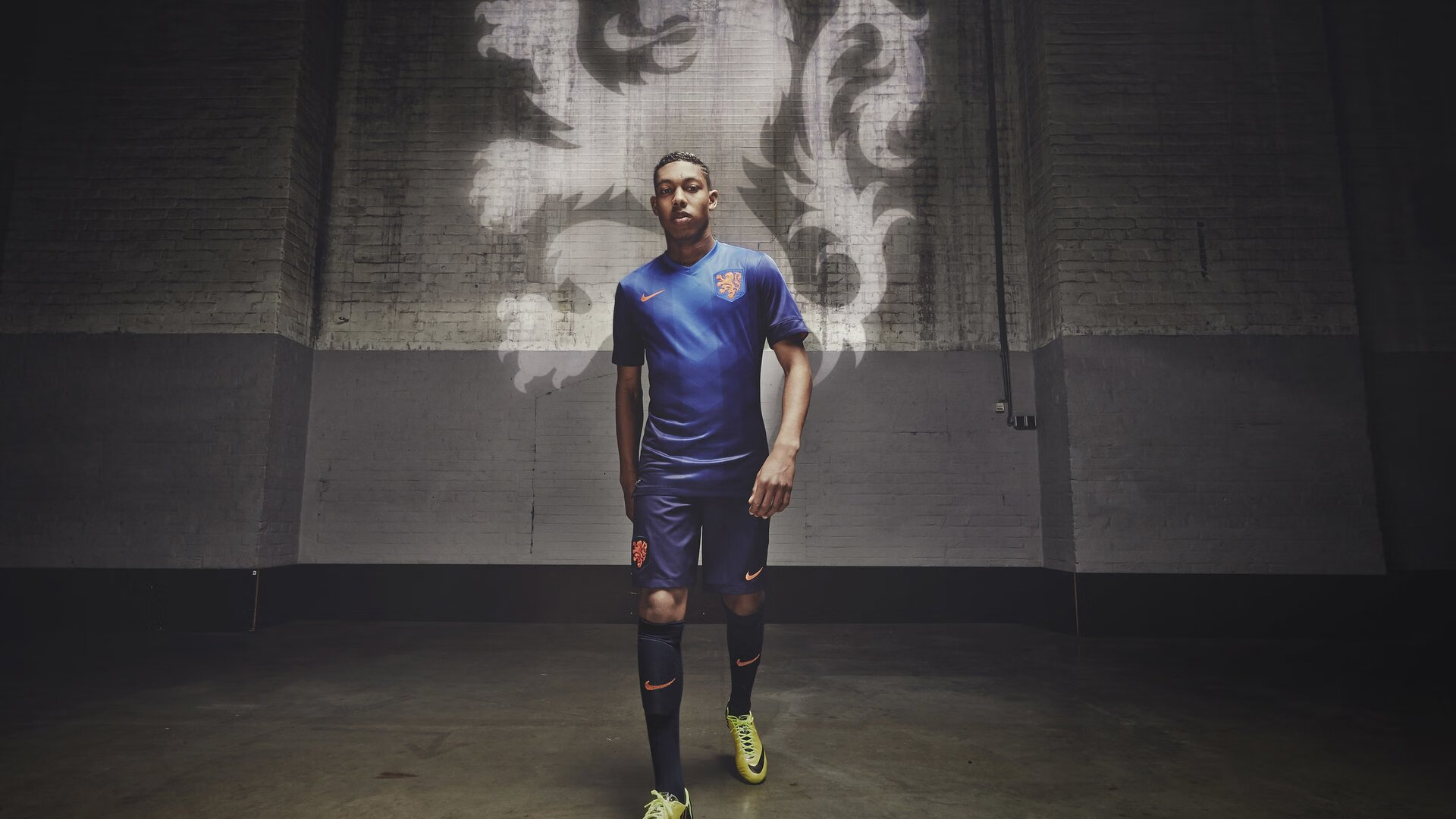 开云体育app-雄鹿全面压制深圳队，杰伦格林在季后赛抢七接管比赛